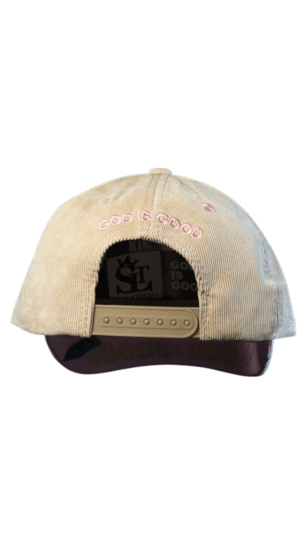 Gorra Crema con Visera Lila