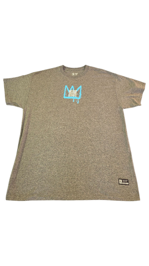 Camisa gris JESUS IS KING