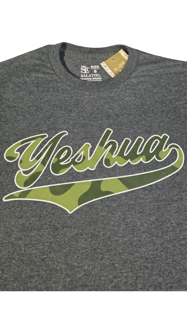 Yeshua letra camuflada verde