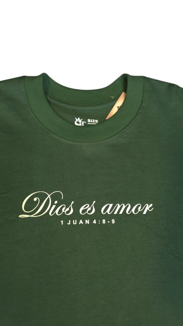 Dios es amor corazon  verde