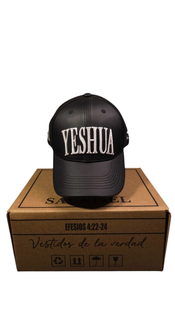 Yeshua letra grande cuerina
